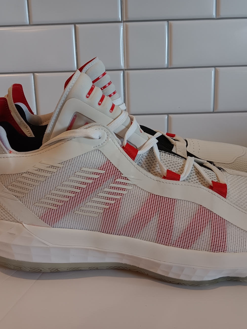 New Adidas Dame 6 Basketball Shoes Men's Size 14 - Picture 2 of 6